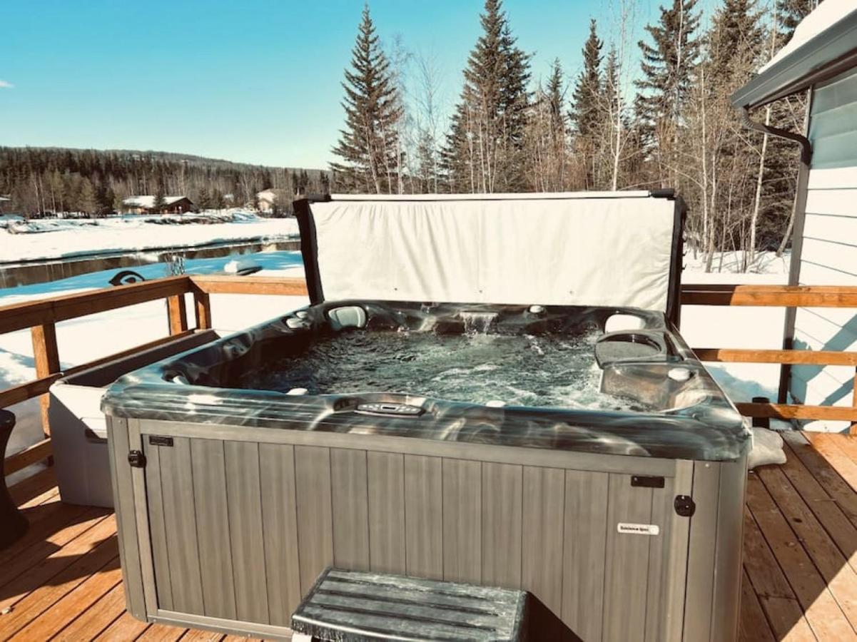 Life Is Better On The River Fairbanks Bagian luar foto